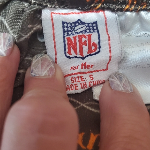 7 OHIO Sports... Seven tops size small (two say xl, but they fit as a small) - Picture 7 of 10